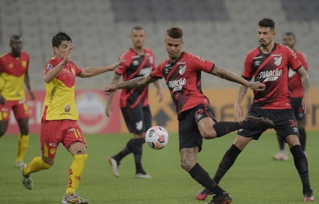 尼古拉斯 尼古拉斯