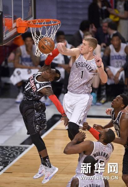 时刻临危不 时刻临危不