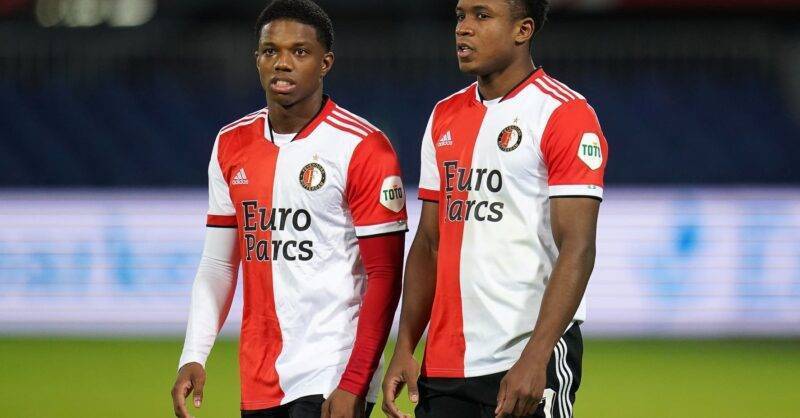 陪伴着他 陪伴着他