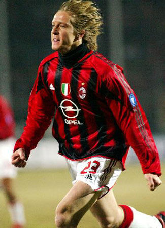 动权交给攻 动权交给攻